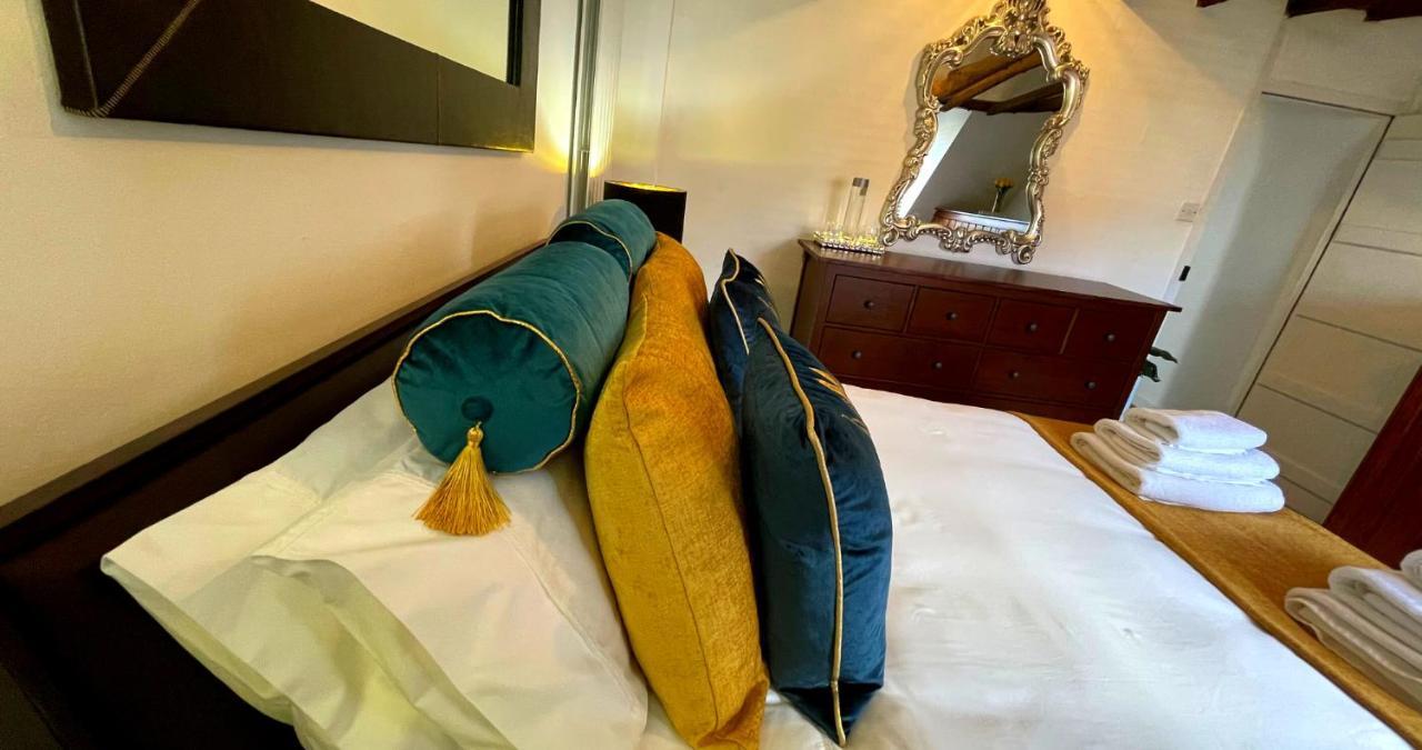 Stunning Luxury Apartment In Central Lymington Kültér fotó
